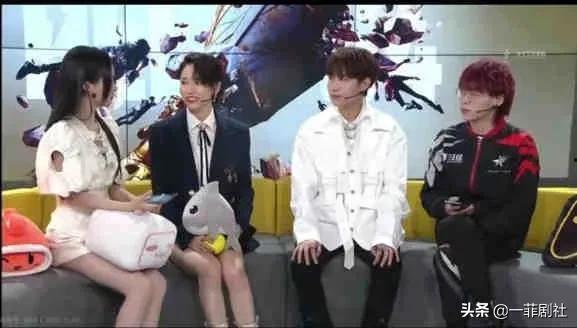 娱乐圈吃瓜爆料弟弟,吃瓜爆料，弟弟背后的故事  第2张